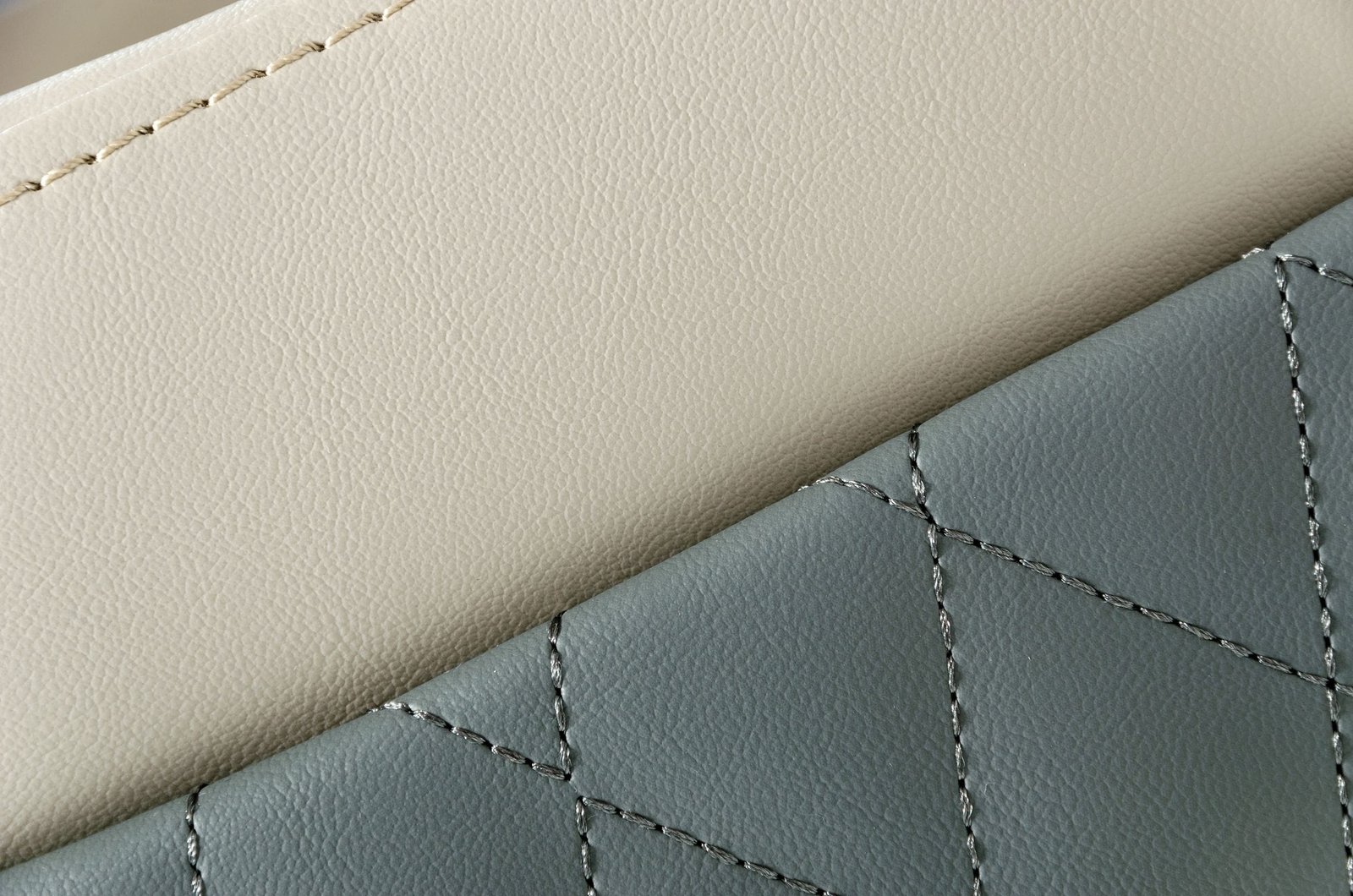 Silla de comedor Modrest Duval moderna en blanco y gris - Image 4