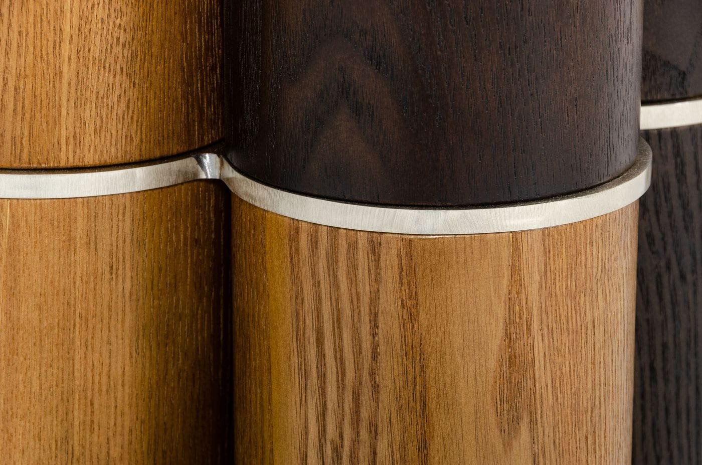 Modrest Greta - Mesa de comedor moderna de vidrio y nogal - Image 3