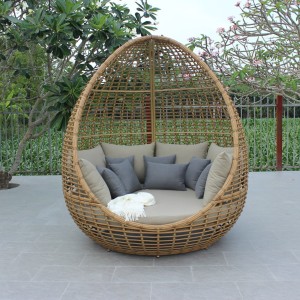 Renava Cocoon - Cama de exterior beige + salón de mimbre