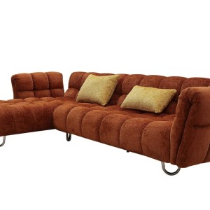 Divani Casa Jacinda - Sofá seccional moderno de tela naranja quemado orientado hacia la izquierda + 2 almohadas amarillas