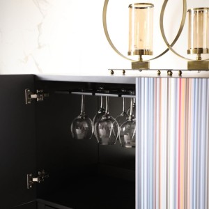 Modrest Macoy - Vinoteca moderna de fresno multicolor y negro