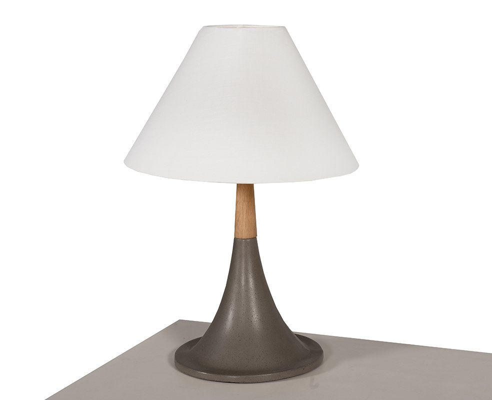 Lámpara de mesa moderna Modrest Nunez de hormigón y roble - Image 3