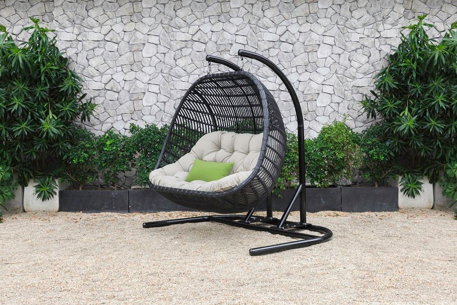 Silla colgante de exterior Renava San Juan negra y beige - Image 2