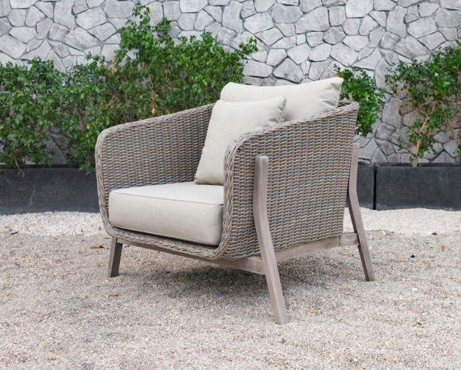 Conjunto de sofás de mimbre beige para exterior Renava Carillo - Image 5