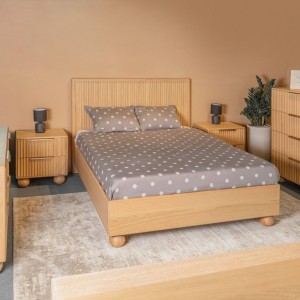 Eastern King Modrest Winters - Juego de recámara moderno de roble natural